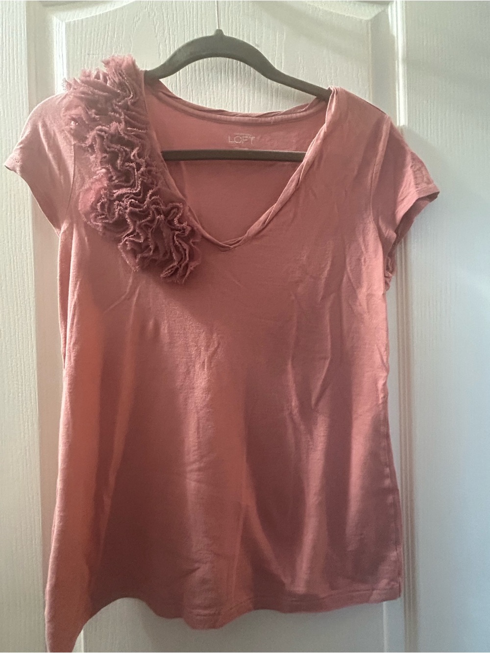 LOFT Rose Pink Ruffle-Shoulder V-Neck Tee